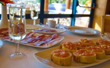 Tapas restaurante SBH Crystal Beach