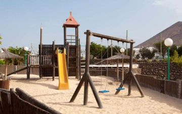 playground at the sbh royal mónica hotel