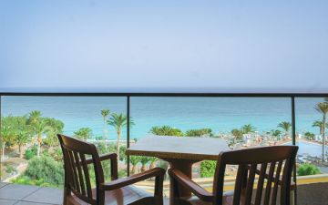 terrazza camera familiare con vista mare sbh club paraiso playa