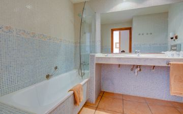  bagno camera familiare con vista mare sbh club paraiso playa