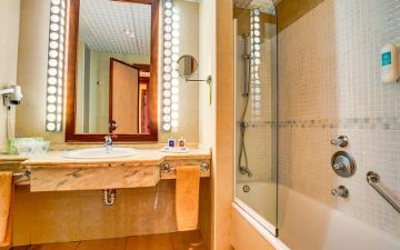 bagno camera doppia standard sbh crystal beach hotel suites
