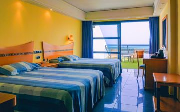 camera doppia fronte oceano sbh crystal beach hotel suites