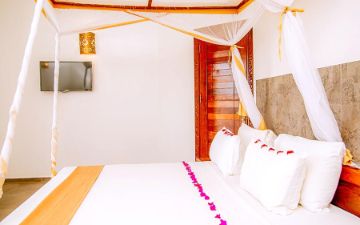 front beach master room sbh kilindini resort