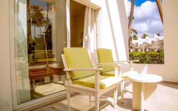 front beach master room sbh kilindini resort