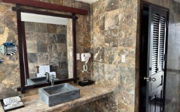 villa ocean view sbh le belhamy beach resort<br/>