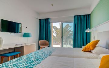 lit chambre double standard SBH Maxorata Resort