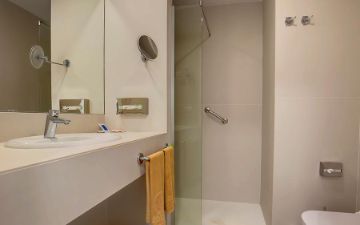 salle de bain chambre familiale standard SBH Maxorata Resort