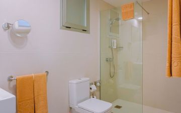 salle de bain grande chambre familiale SBH Maxorata Resort<br/>