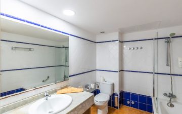 Camera Familiare con Una Camera da Letto • SBH Monica Beach Resort