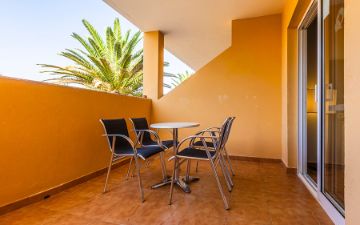 Camera Familiare con Una Camera da Letto • SBH Monica Beach Resort