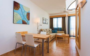 Camera Familiare Vista Mare SBH Royal Monica