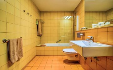 baño habitacion doble vista mar sbh taro beach