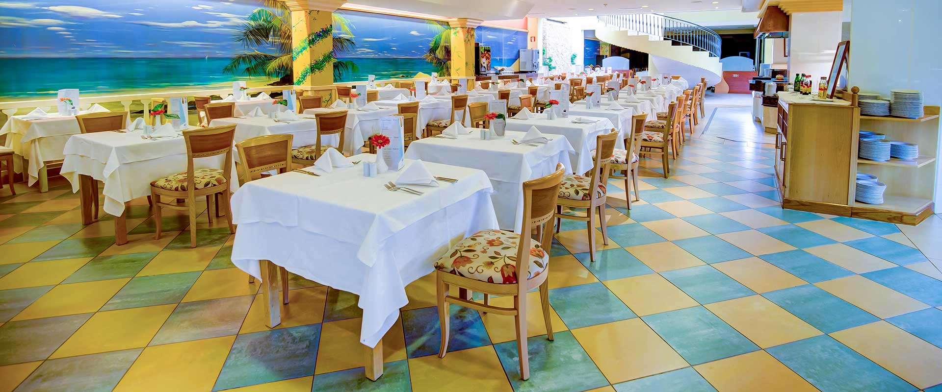 Buffetrestaurant SBH Crystal Beach Hotel & Suites