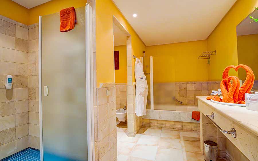 baño master suite sbh costa calma palace