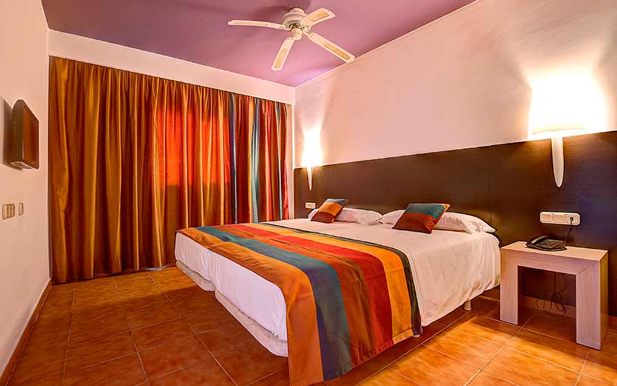 Apartamentos sbh monica beach