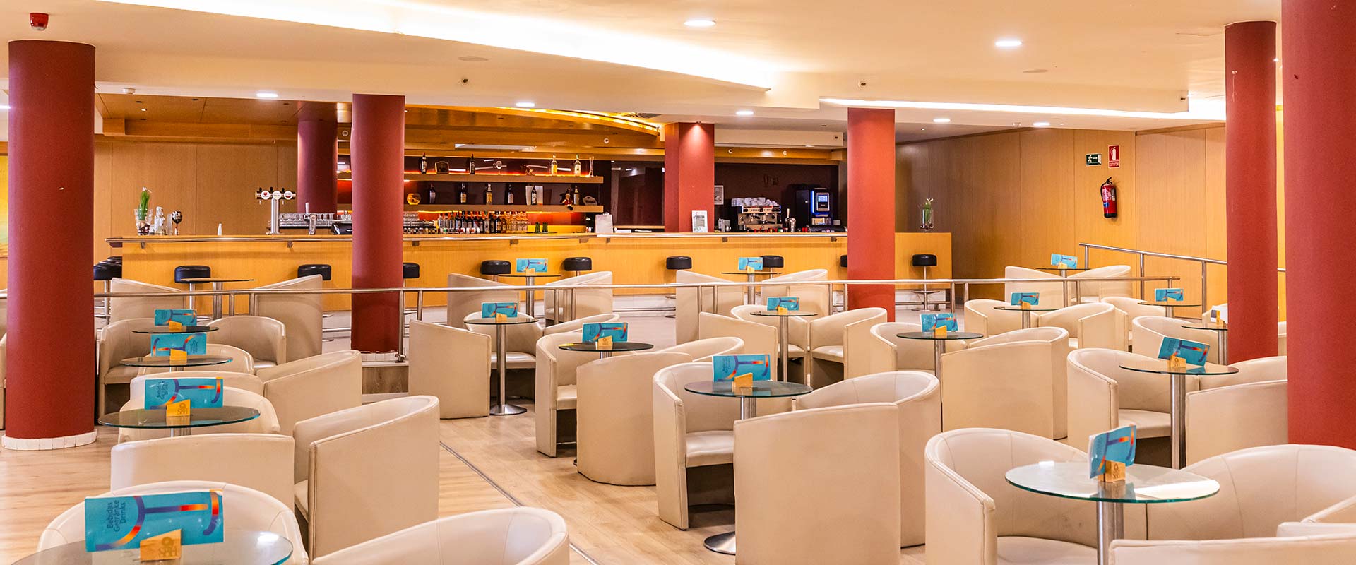 bar turquesa sbh monica beach resort