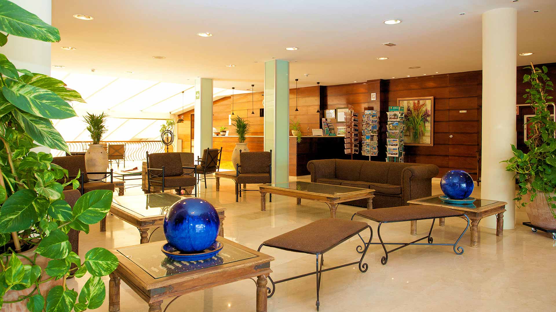 contacto sbh royal monica