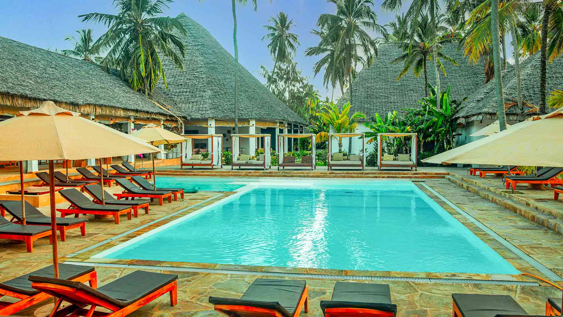 image gallery SBH Monica Zanzibar