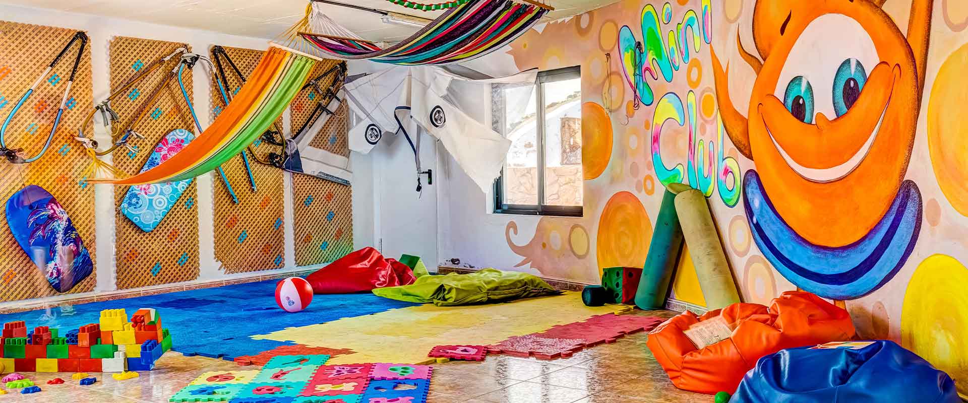 Expérience Beachy Club hôtel familial SBH Hotels & Resorts