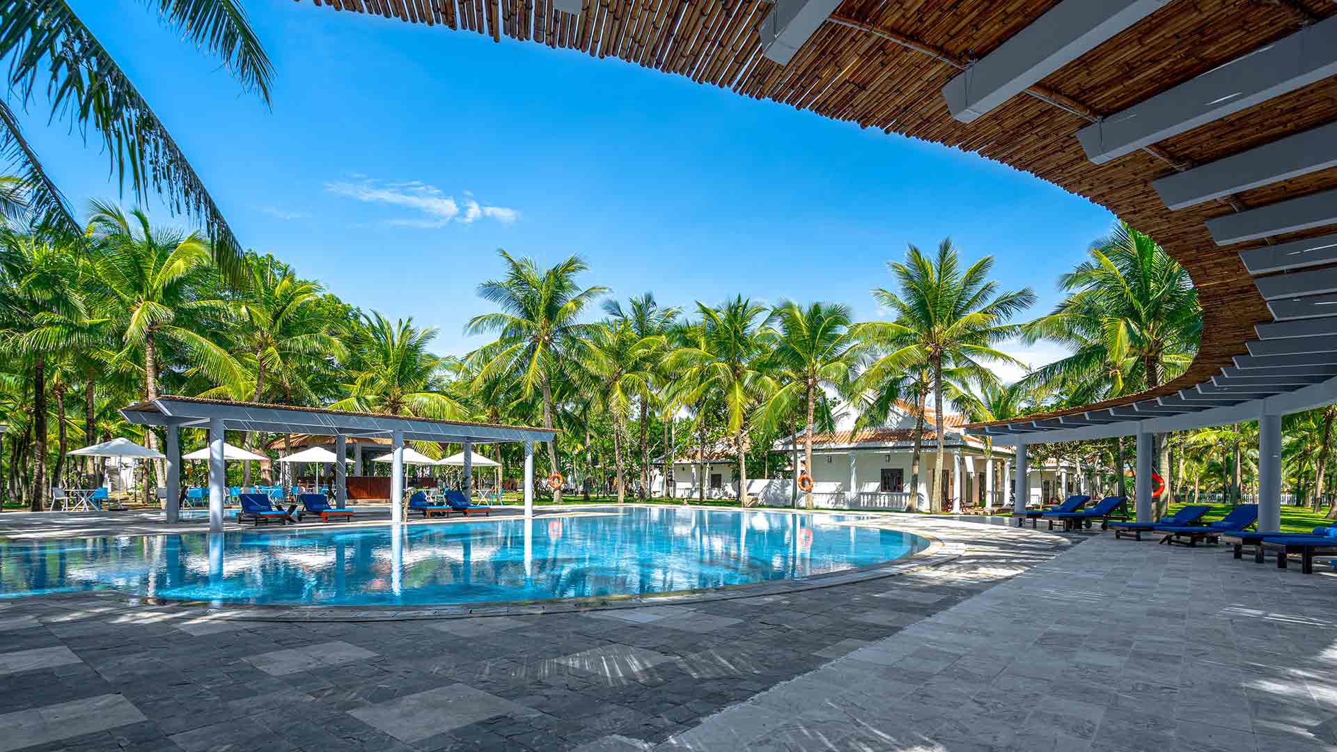 galleria SBH Le Belhamy Beach Resort