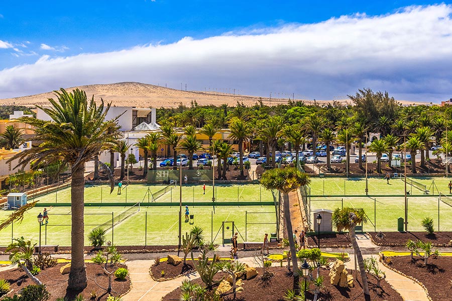 sport sbh monica beach resort